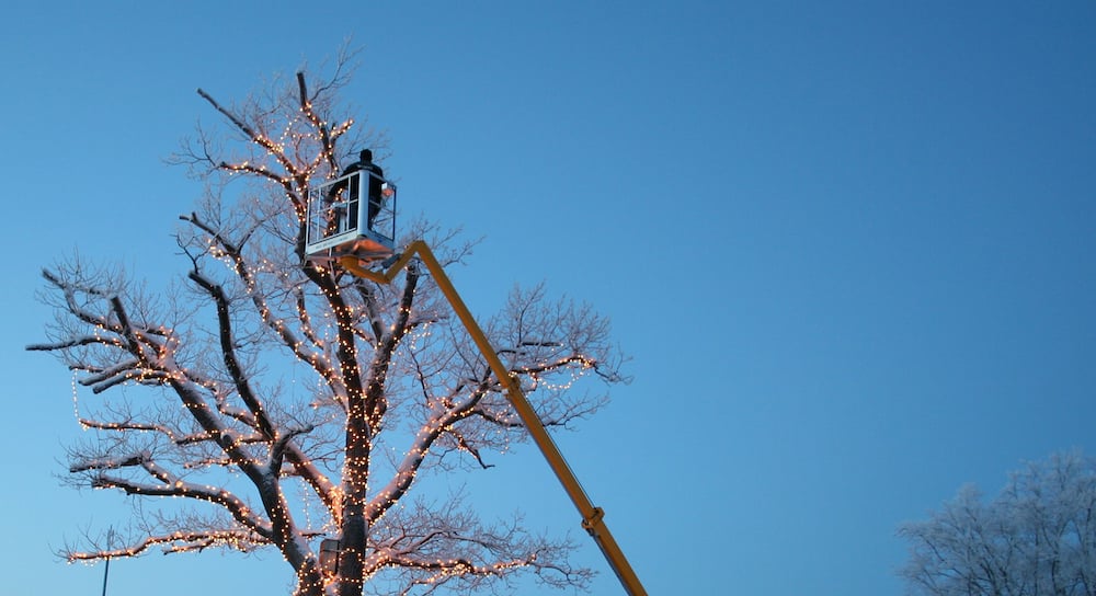 Brighten Up the OffSeason Using Tracked Lifts to Increase Winter ROI